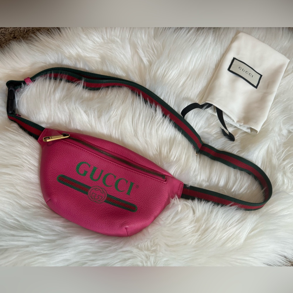 GUCCI Grained Calfskin Small Logo Belt Bum Bag Pink Green - Picture 2 of 14
